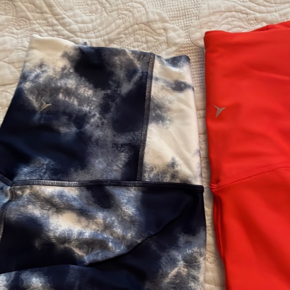 Old navy leggings - Picture 2 of 3